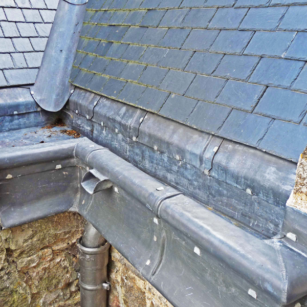 Rain gutter logo