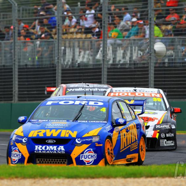 V8 Supercars logo