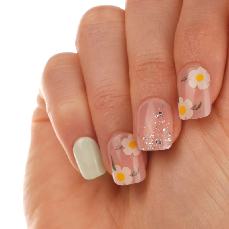 Press on nails logo