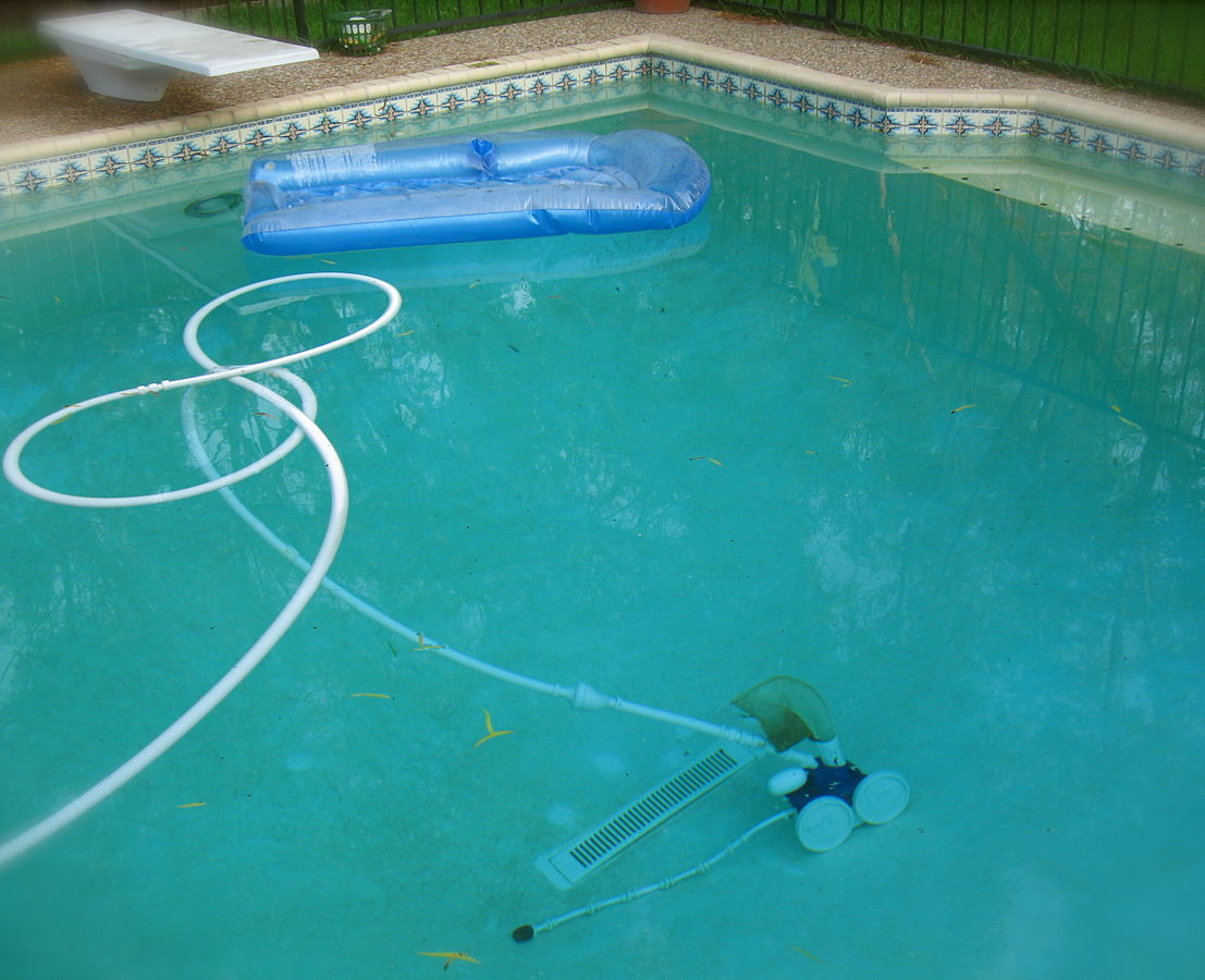 Automated pool cleaner logo