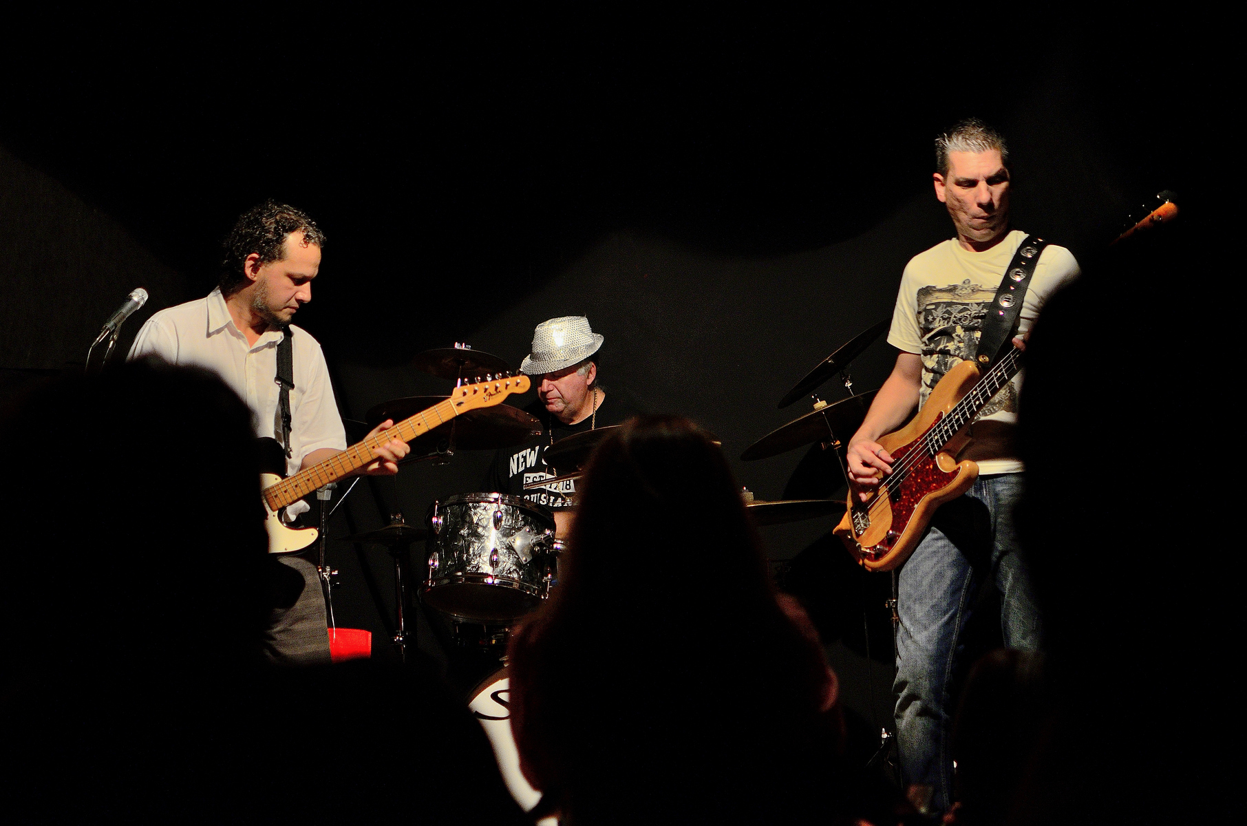 Blues rock logo
