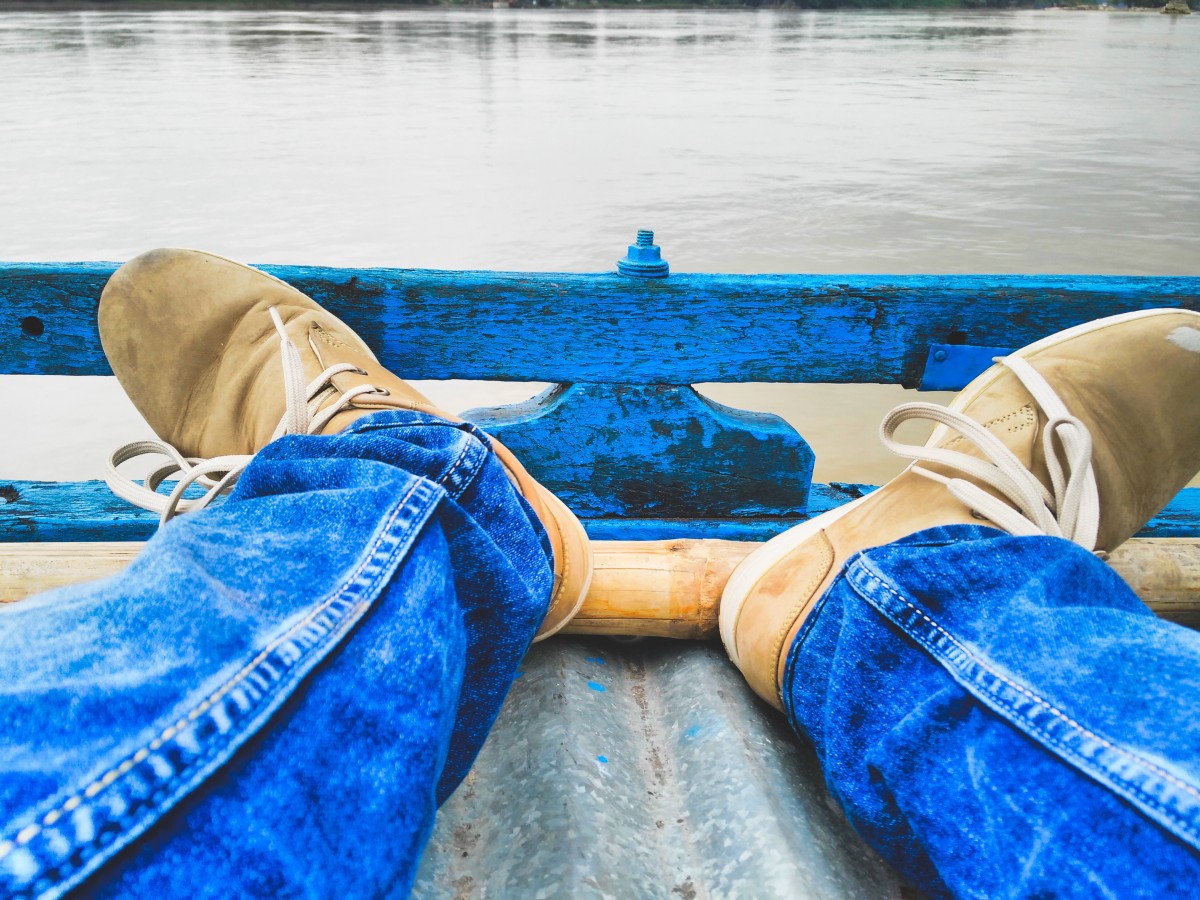 Boat shoe logo