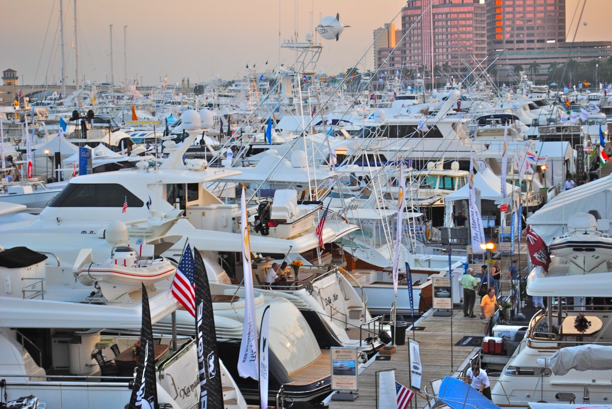 Boat show logo