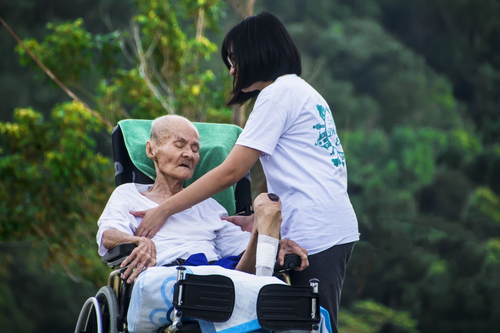 Caregiver logo