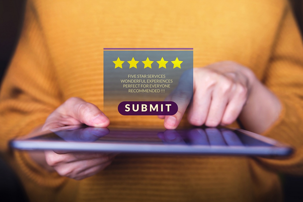 Customer review logo