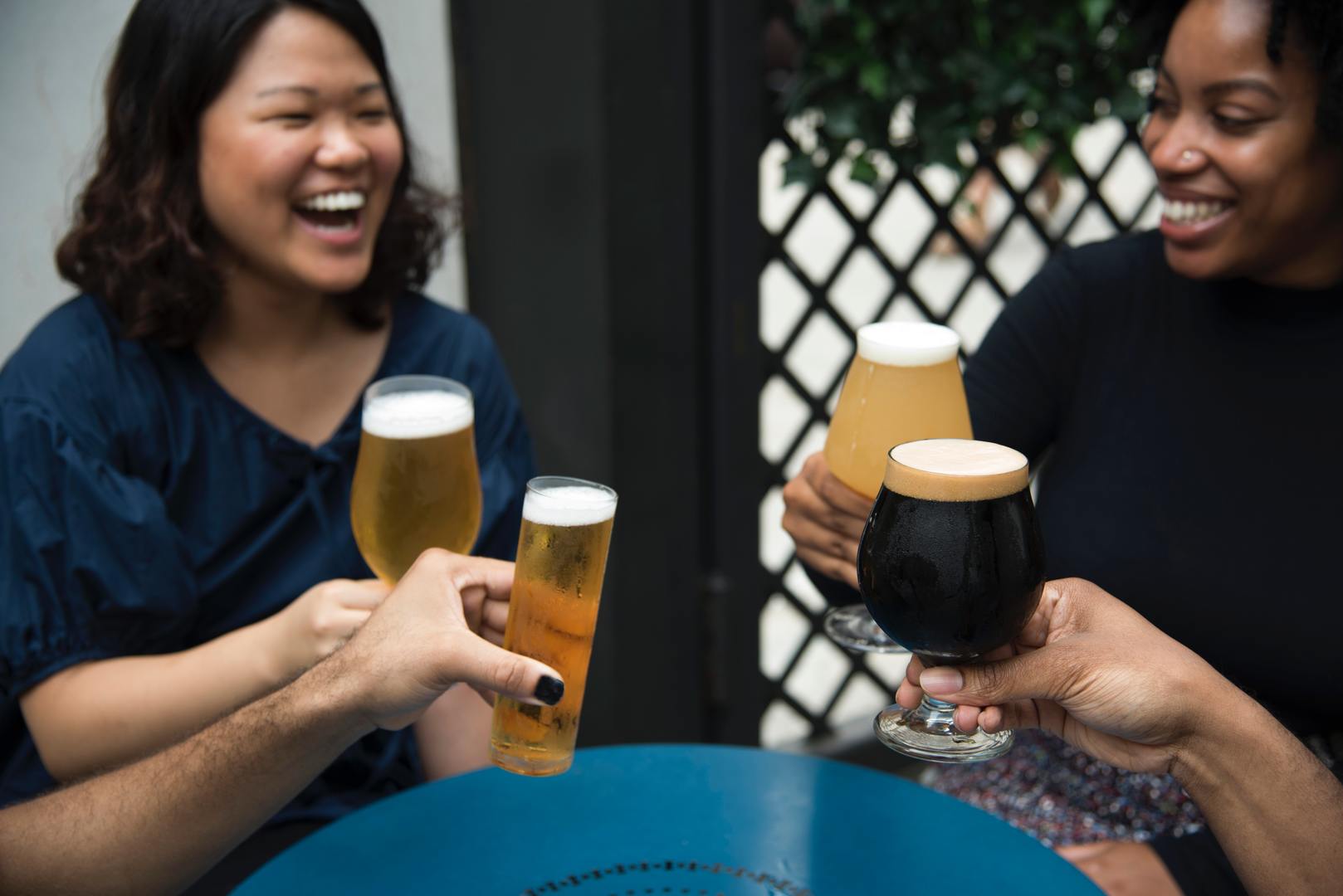 Happy hour logo