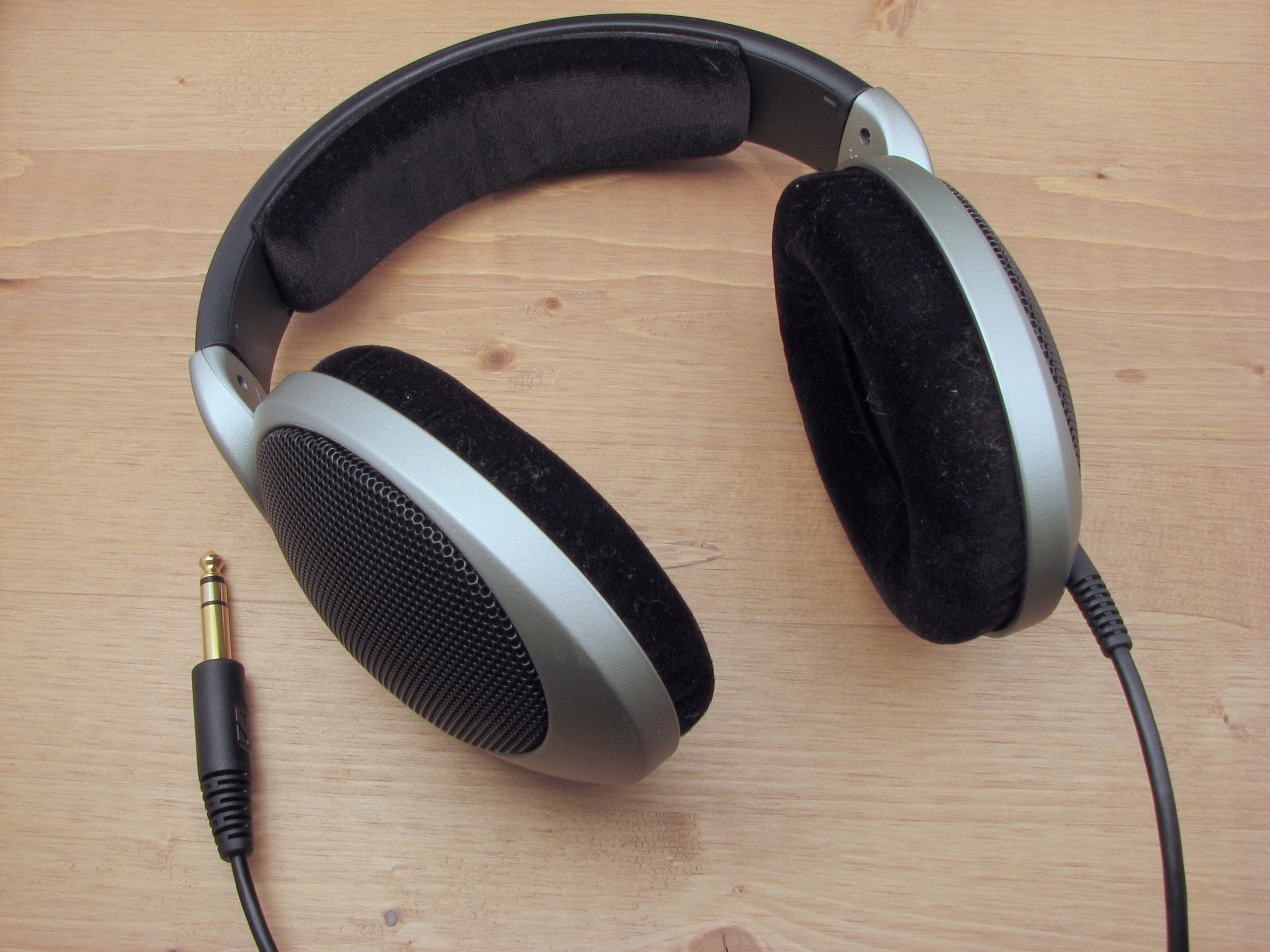 Headphones logo