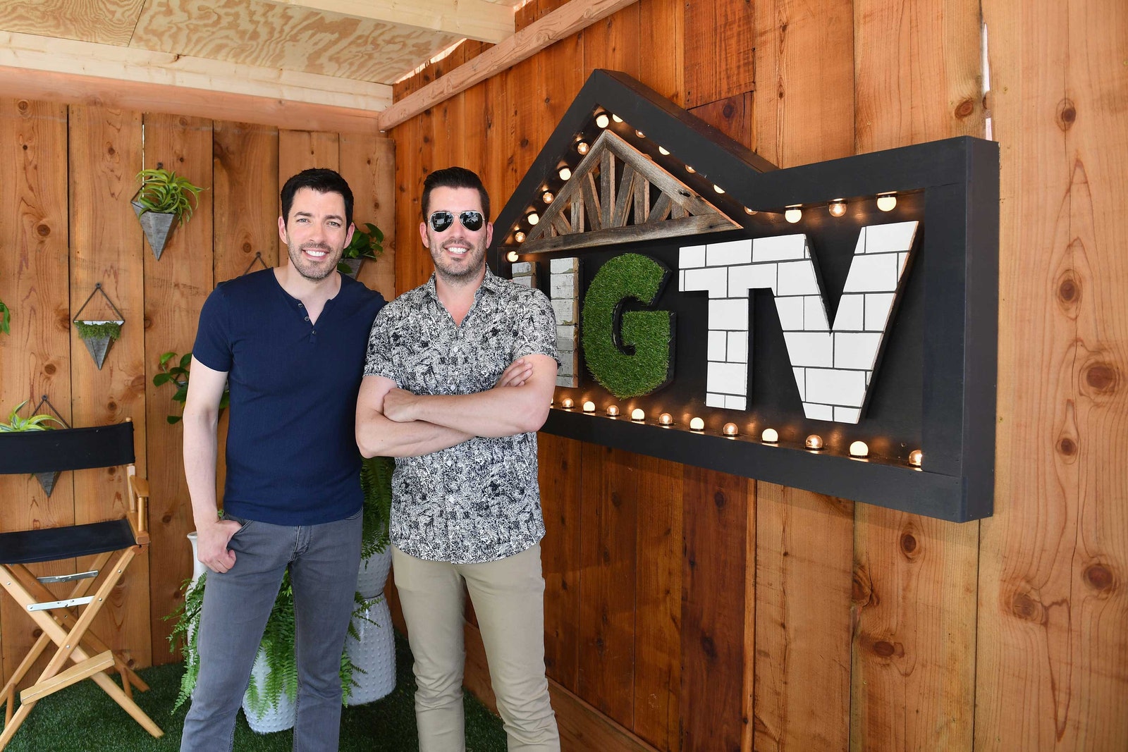 Home Renovation Shows logo