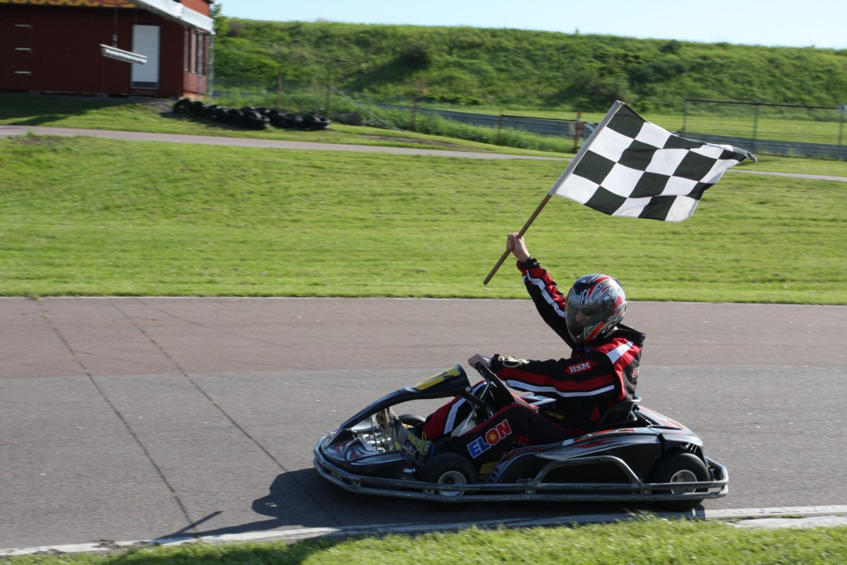 Kart racing
