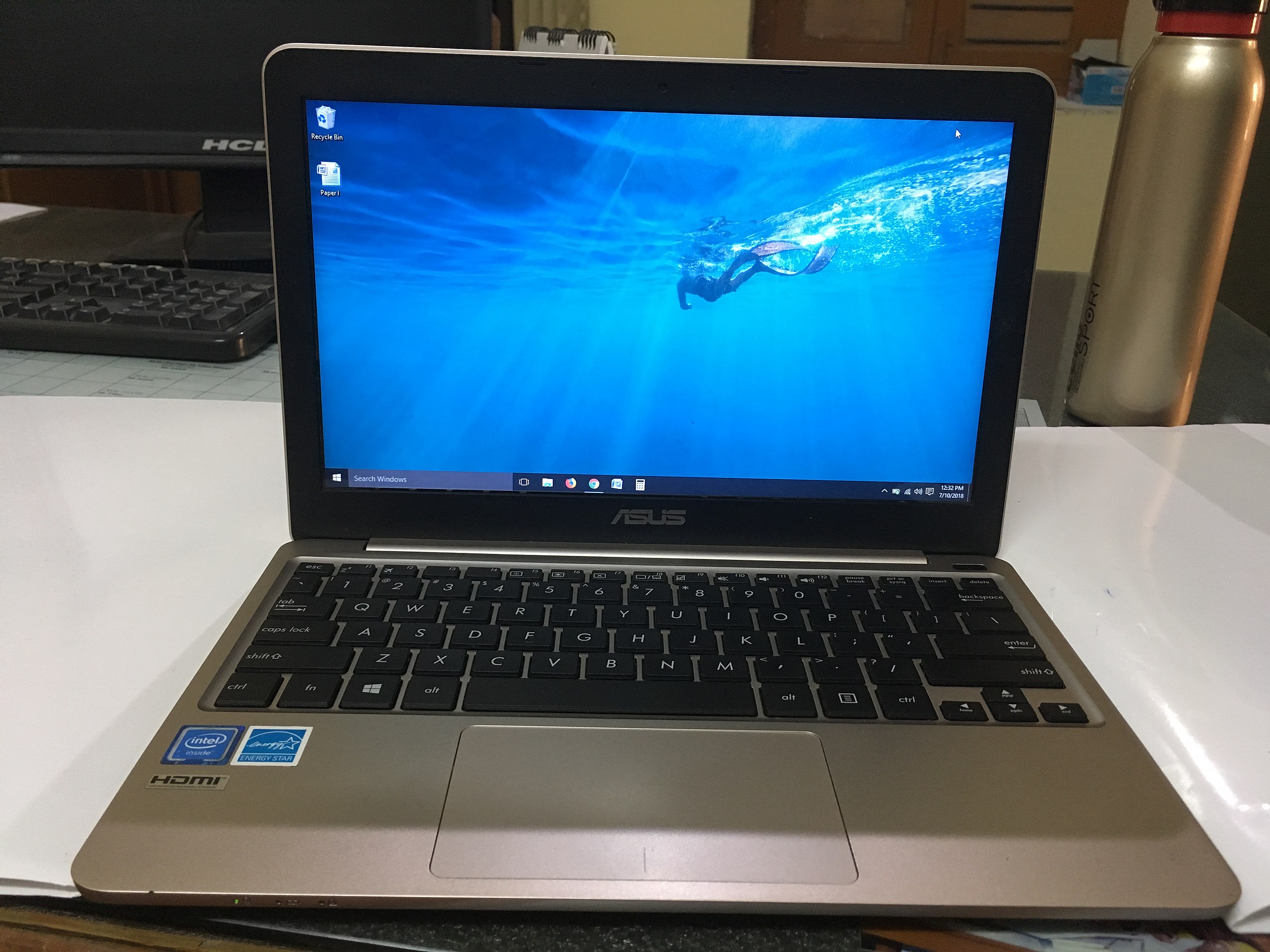 Laptop