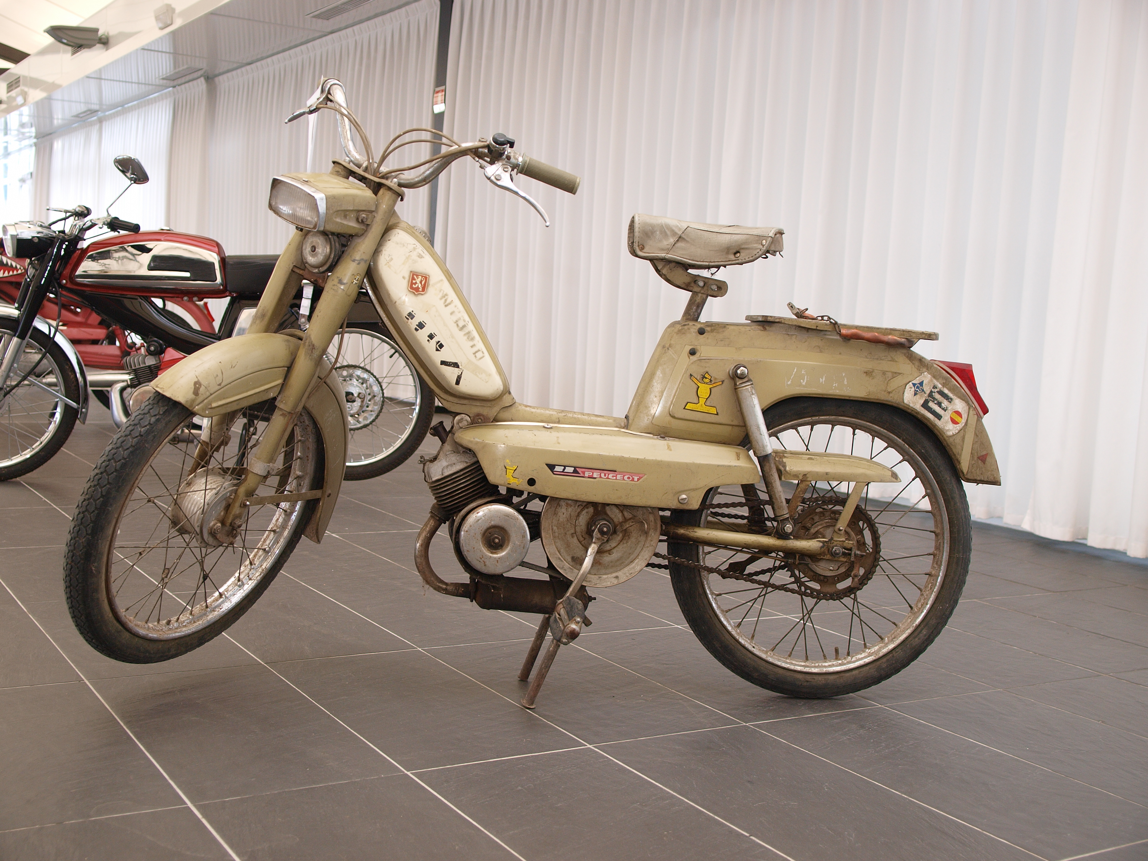 Moped logo