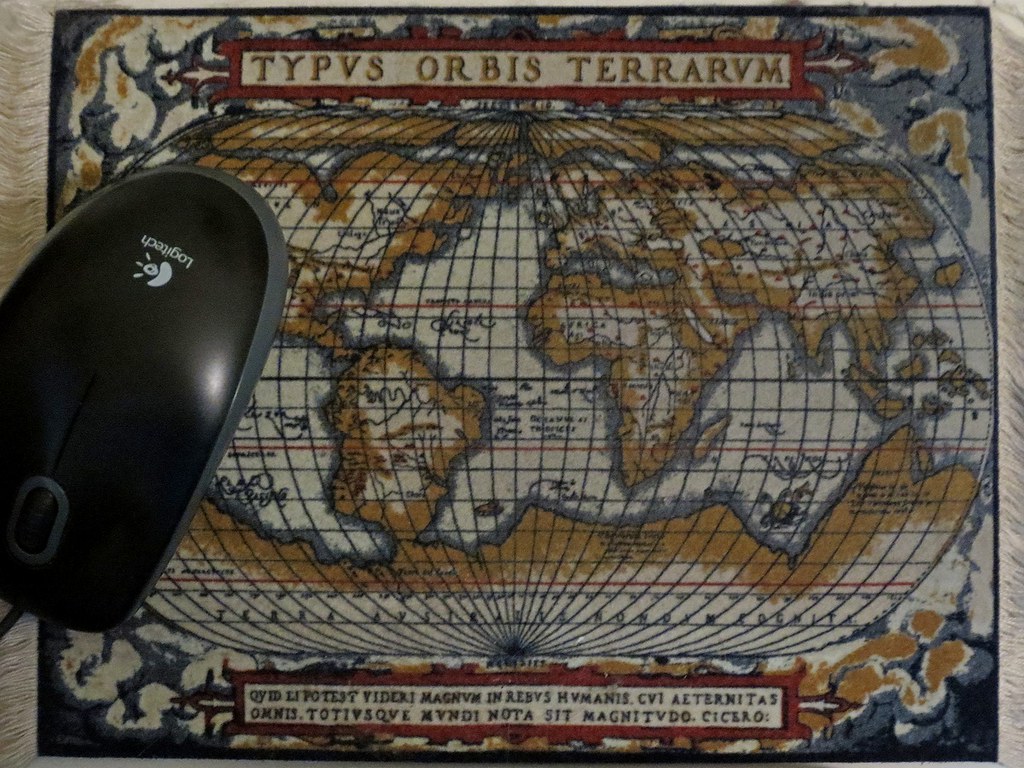 Mousepad logo