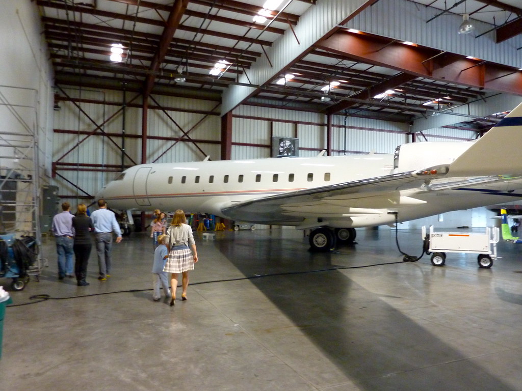 Private Jets logo