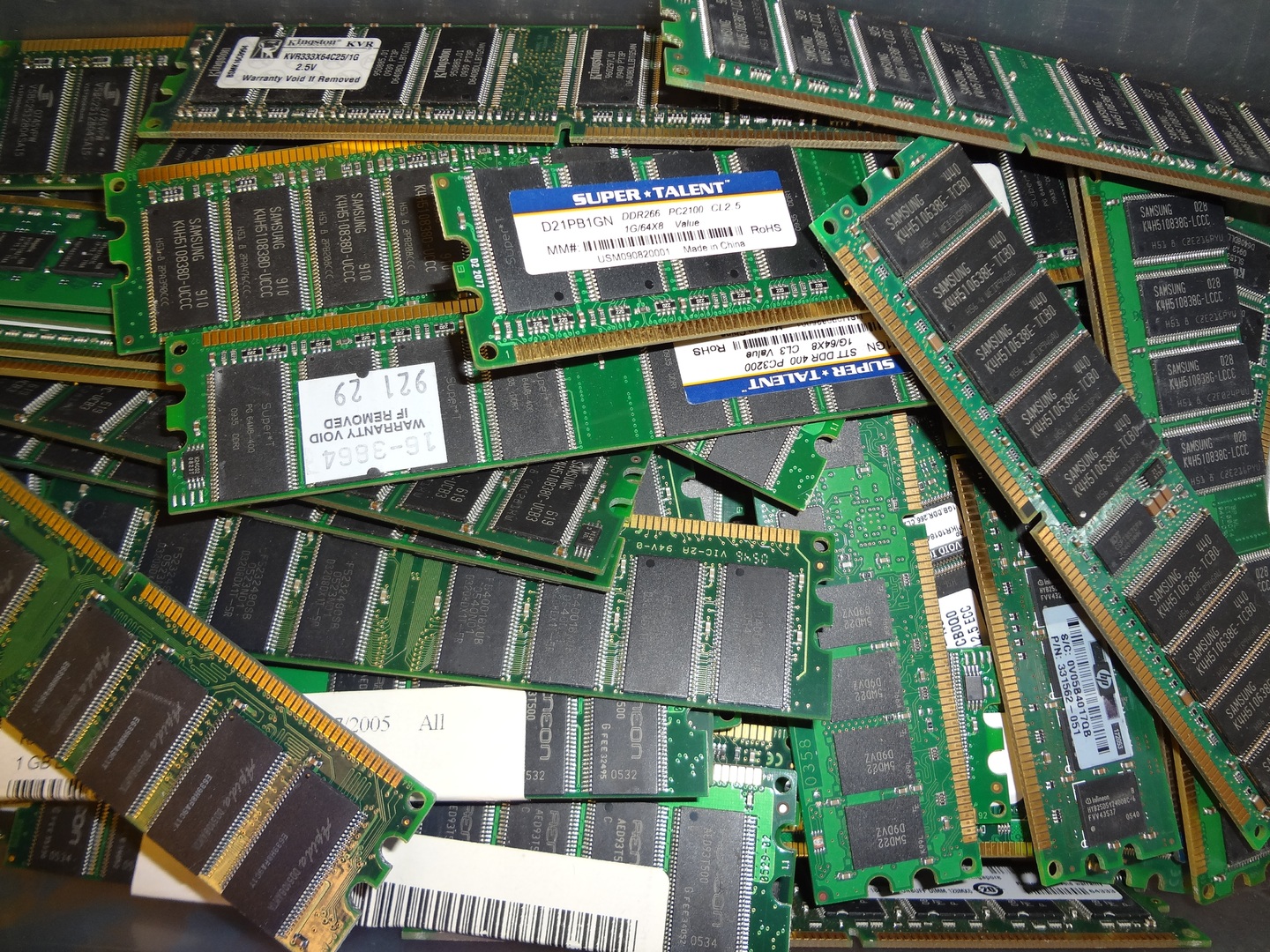 Random-access memory logo