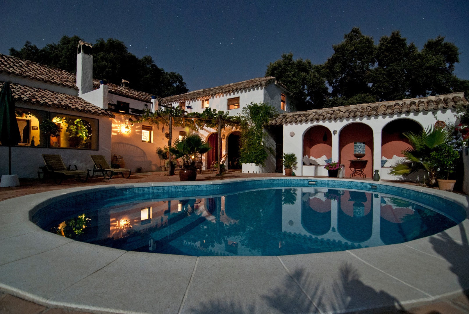 Swimming pool