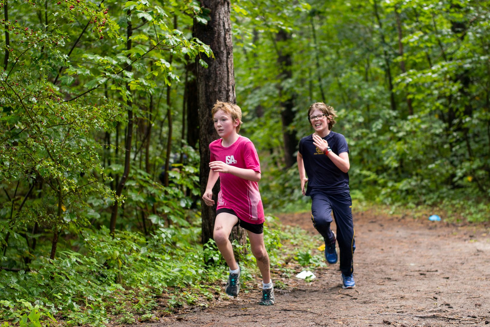 Trail running logo