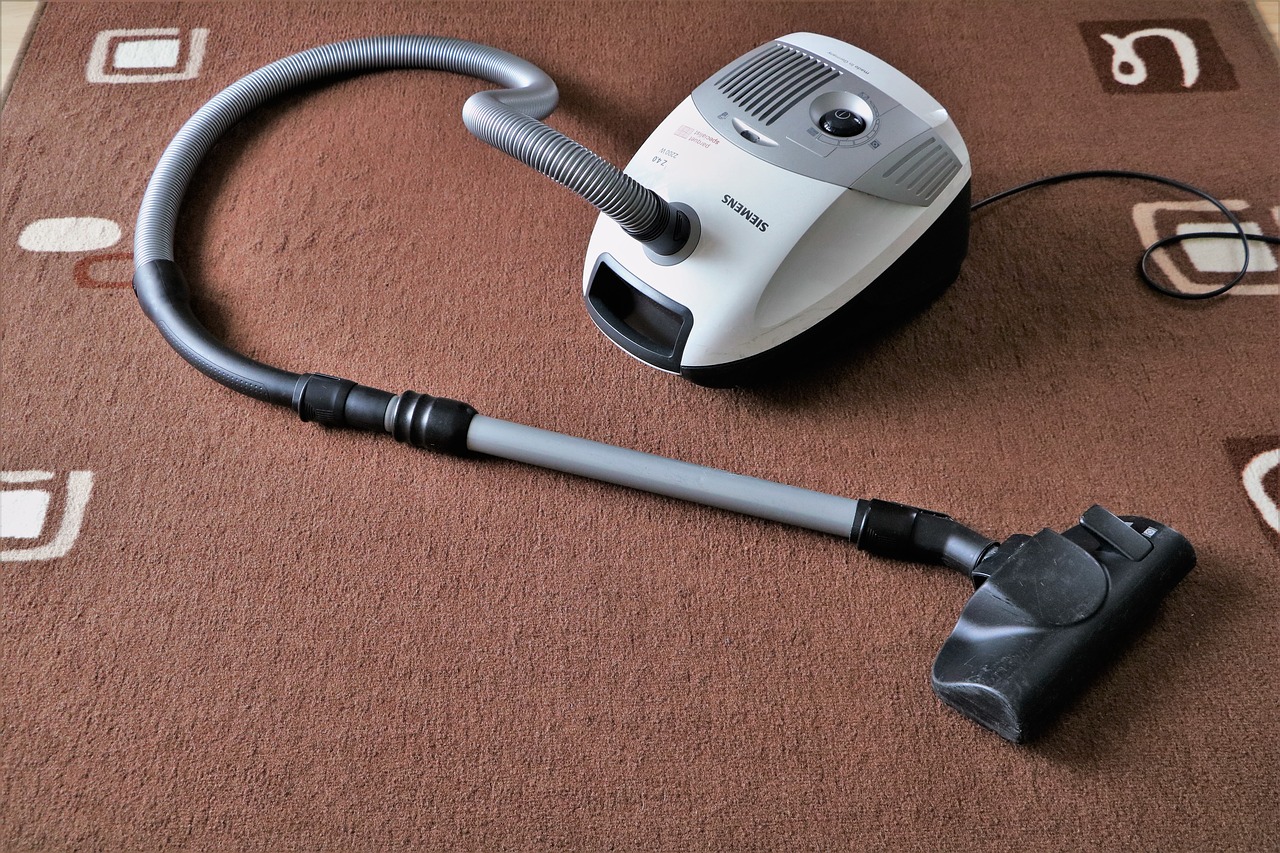 Vacuum cleaner logo