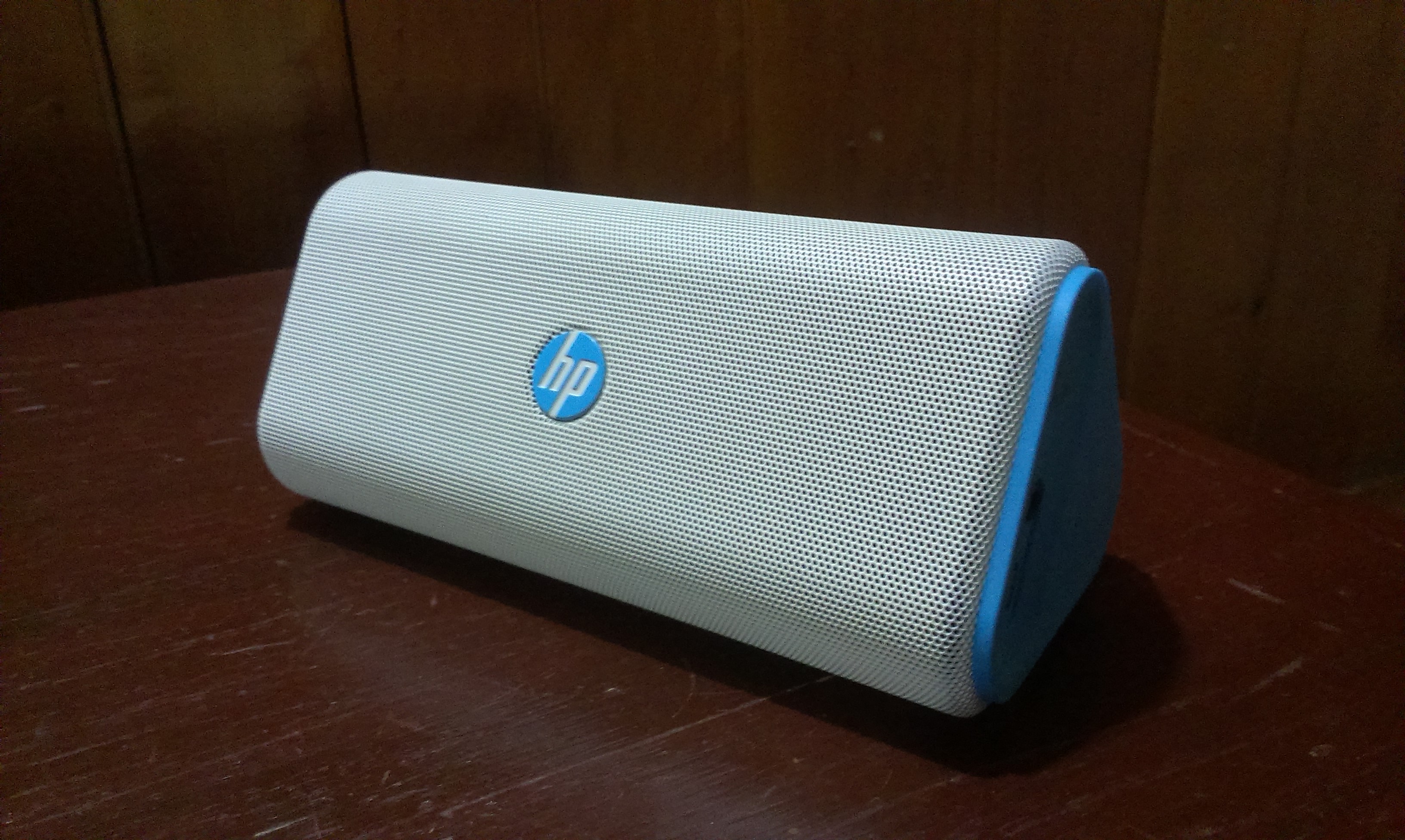 Wireless speakers
