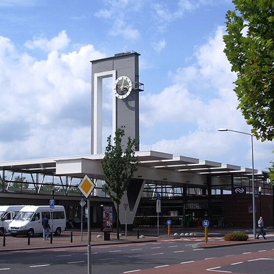 Almelo railway station
