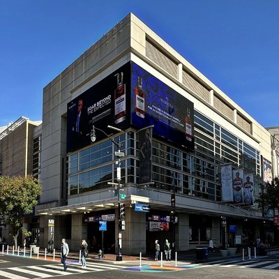 Verizon Center logo