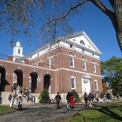 Choate Rosemary Hall logo