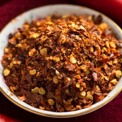 Crushed red pepper logo