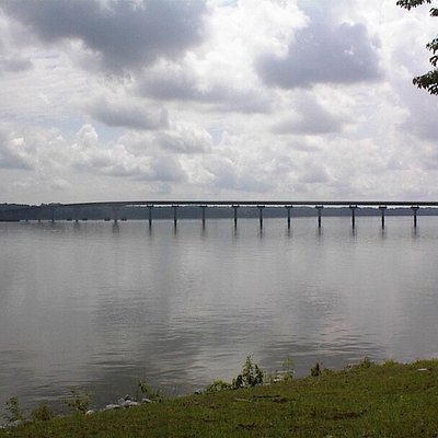 Tennessee River