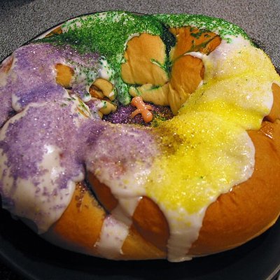 King cake logo