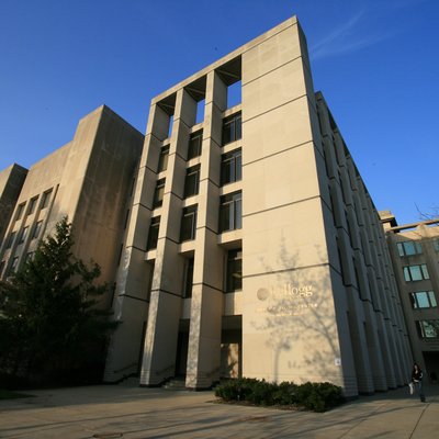 Kellogg School of Management logo