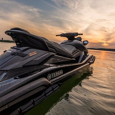 WaveRunner logo