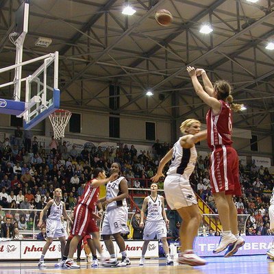 Three-point field goal