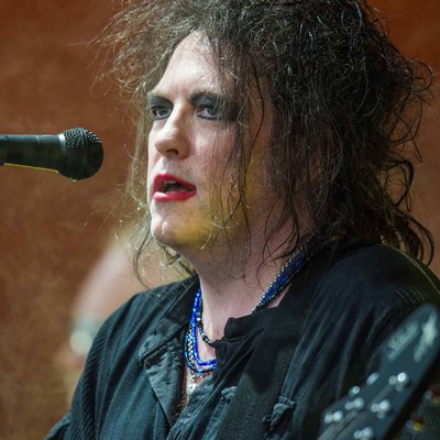 Robert Smith (musician) logo