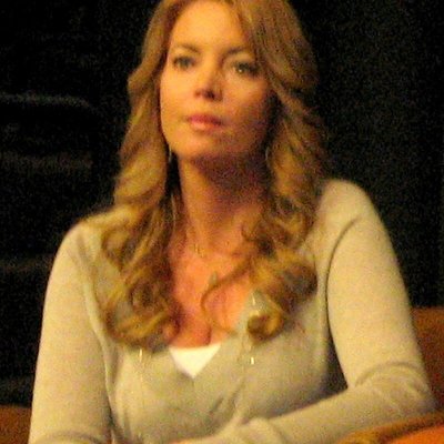 Jeanie Buss logo