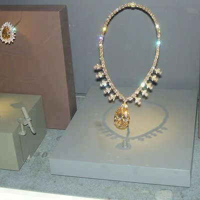 Brown diamonds