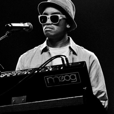 Chad Hugo logo
