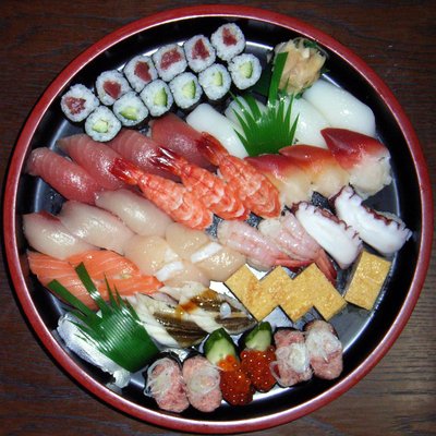 Sushi Rolls logo