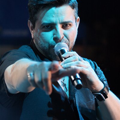 Luis Enrique (singer)