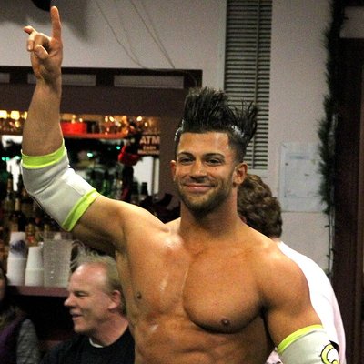 Robbie E