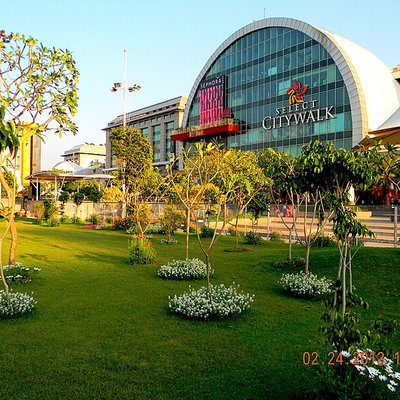 Select Citywalk