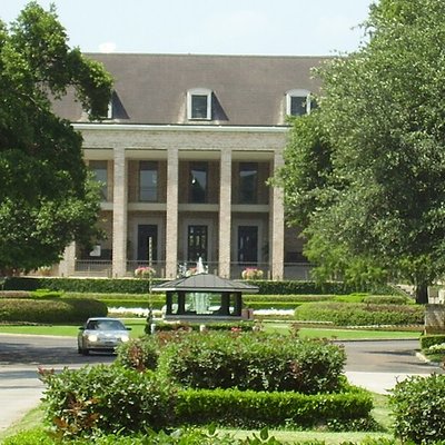 River Oaks Country Club logo