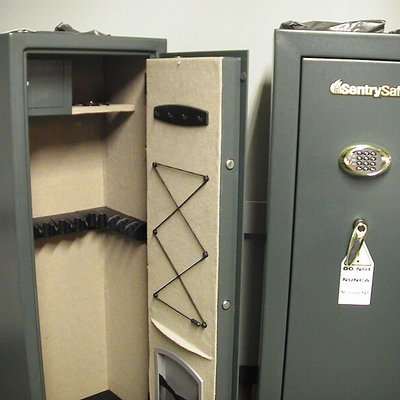 Gun safe logo