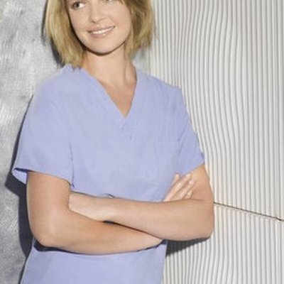 Izzie Stevens logo