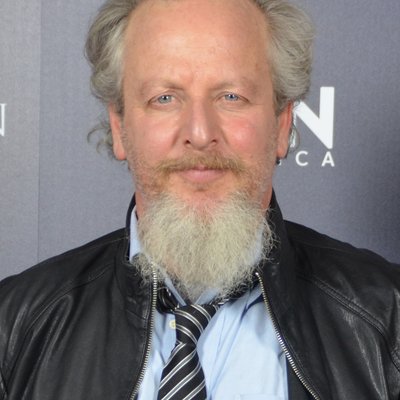 Daniel Stern (actor) logo