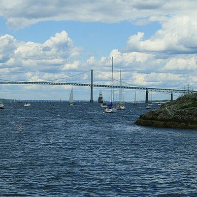 Narragansett Bay logo