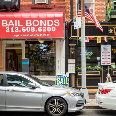 Bail bondsman logo