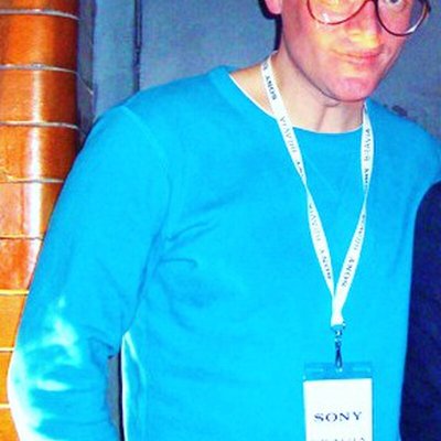 Giles Deacon