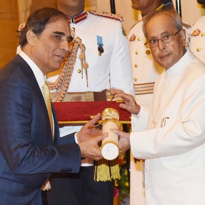 Hafeez Contractor