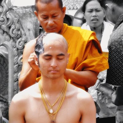 Head shaving
