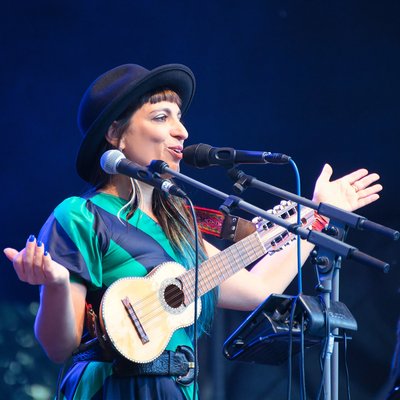 Cuatro (instrument)