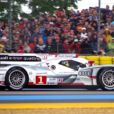 Audi R18